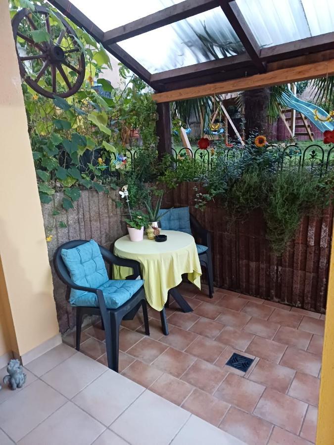 Ferienwohnung Neli Am Rhein Rheinbrohl Exteriör bild