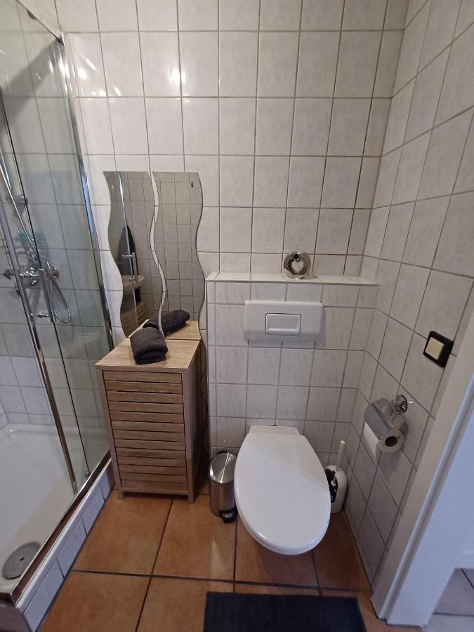Ferienwohnung Neli Am Rhein Rheinbrohl Exteriör bild