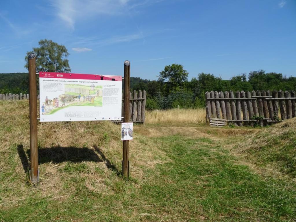 Ferienwohnung Neli Am Rhein Rheinbrohl Exteriör bild
